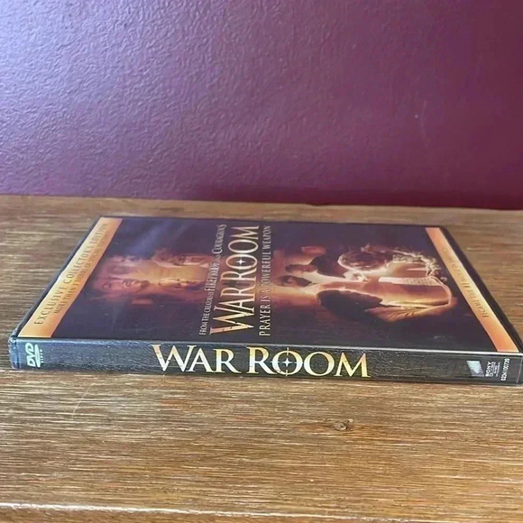 War Room Exclusive Collector’s Edition DVD - Picture 4 of 10
